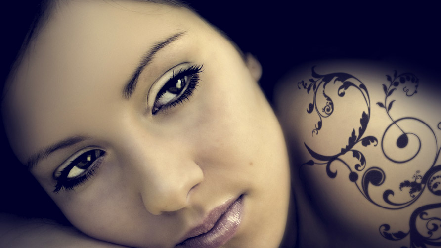 Best and Most Beautiful Feminine Swirls Tattoo Designs for Women