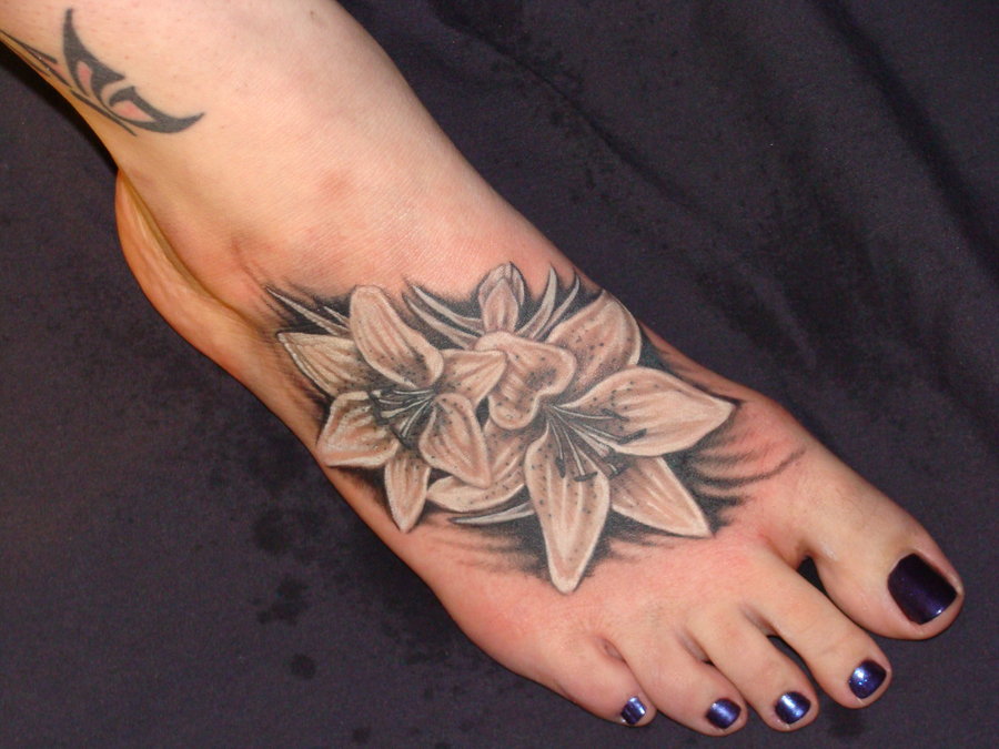 Beautiful Flower Tattoo Designs on Foot