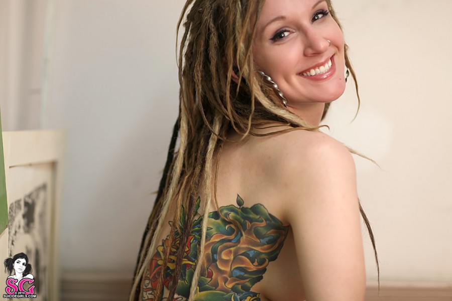 Large Flowers Back Tattoo – Girls With Tattoos