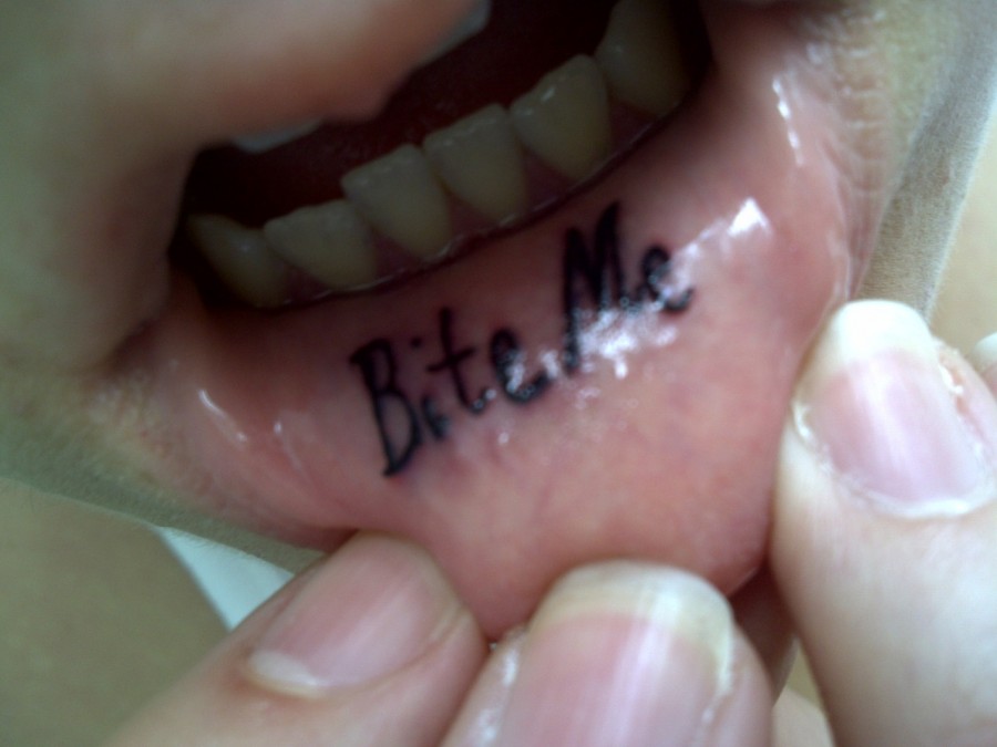 25 Astounding Inner Lip Tattoo Designs Slodive