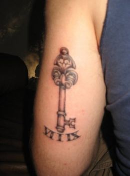 Arts Couples and Key Tattoos for Men