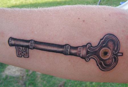 Best and Elegant Key Tattoos for Men