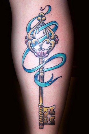 Wonderful Key with Ribbon Tattoos Design for Men