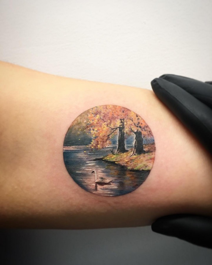 landscape-circle-tattoo