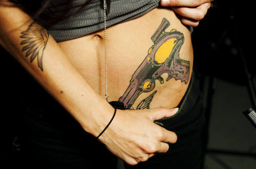 Lights Poxleitner Machine Gun Tattoo on Hip