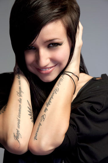 Beautiful Eyes Pop Singer Lights Poxleitner Tattoo