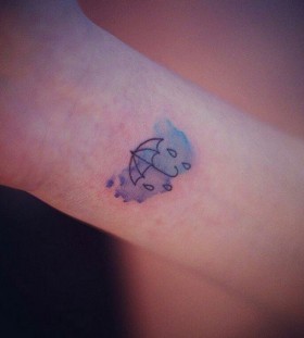 minimalistic-autumn-inspired-tattoo minimalistic-autumn-inspired-tattoo