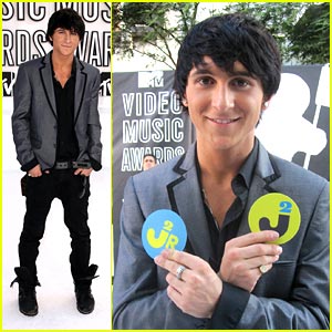 Mitchel Musso Guess Who Is Playing Jeremys Mom