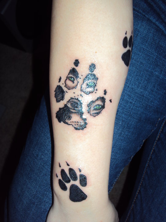 Wolf Paw Print Tattoo Sharp Eyes