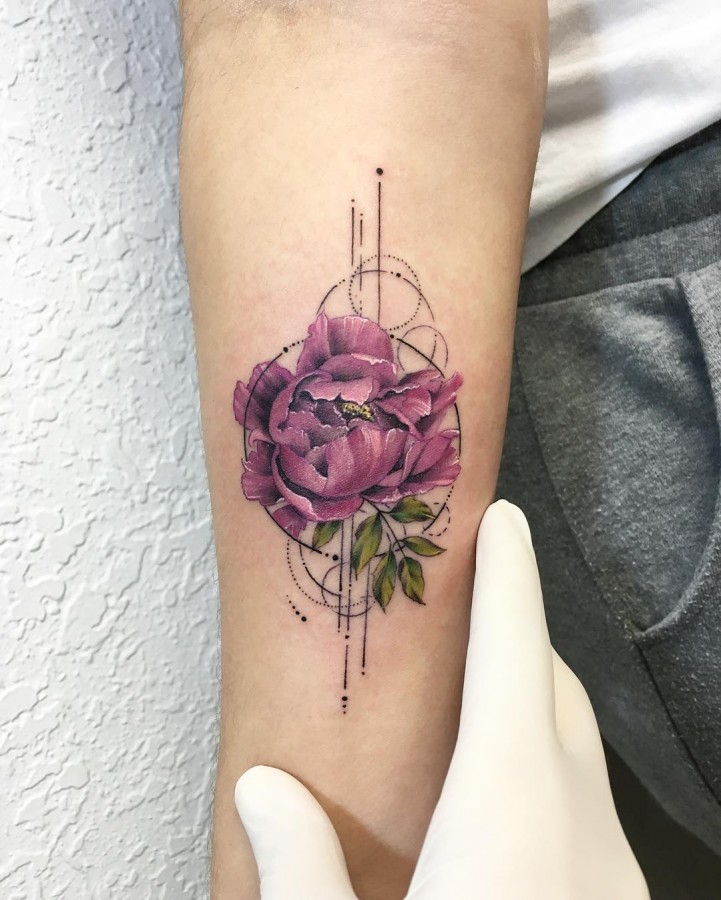 peonies-circle-tattoo