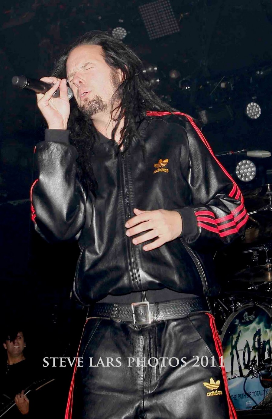 Horns Up Rocks Korn Song Premiere 0f