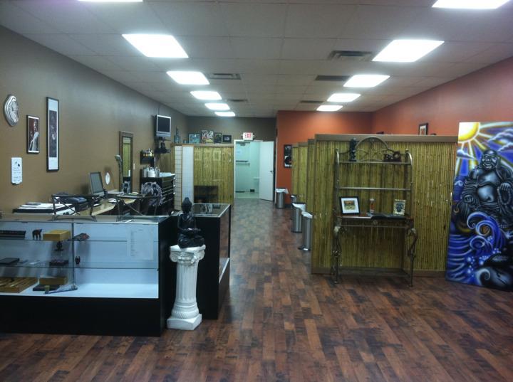 New Tattoo And Body Piercing Shop On Glenway