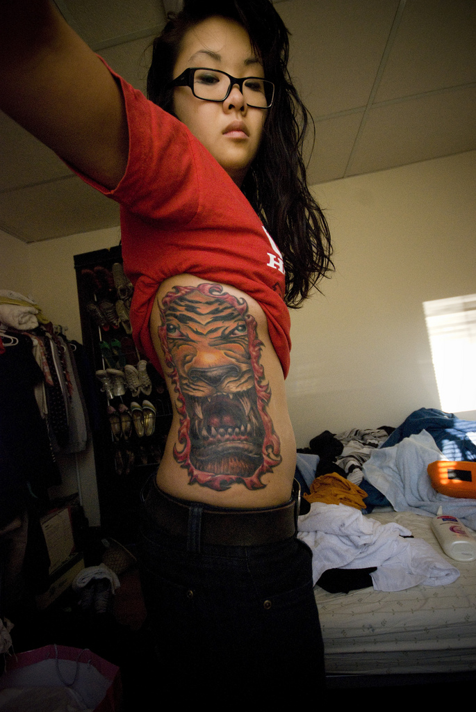 Amazing TIger Head Rib Tattoo – Chinese