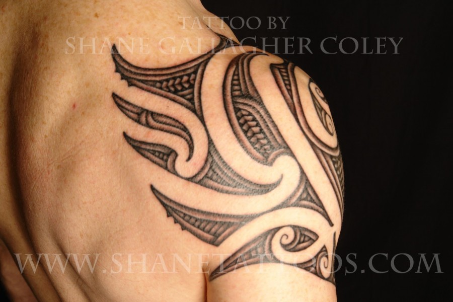 Traditional Maori Shoulder Tattoo