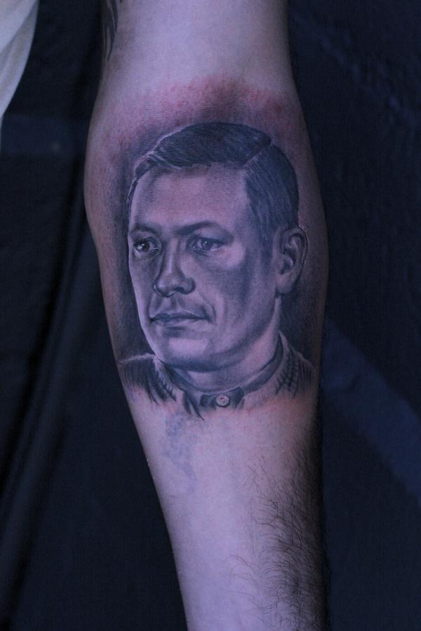Awesome Face Tattoo Done At San Francisco Tattoo Expo